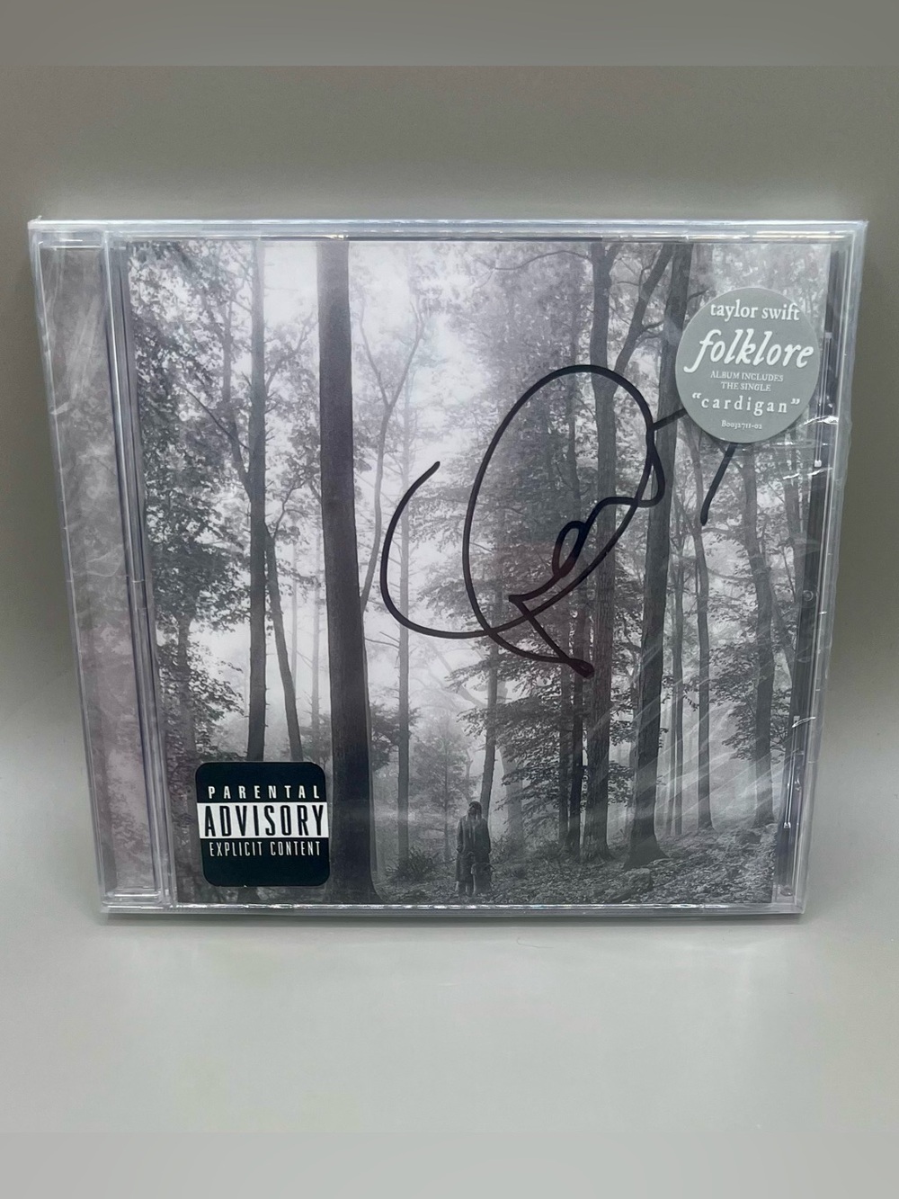 Original Taylor Swift ‘FOLKLORE' Signed CD with Heart- Gray Black Cover ~ SEALED